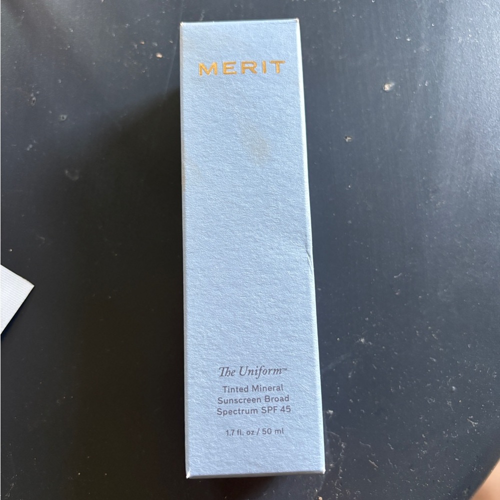 NEW Merit The Uniform Tinted Mineral Sunscreen SPF 45